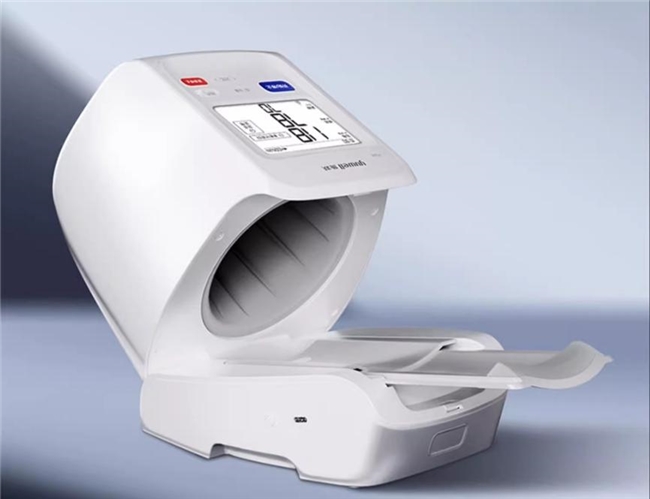 春季血压易波动|鱼跃血压计YE698一机三测，守护心血管健康