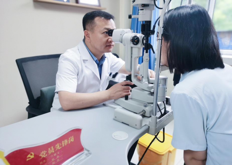 兰晓文：扎根非公医疗的光明使者(图1)